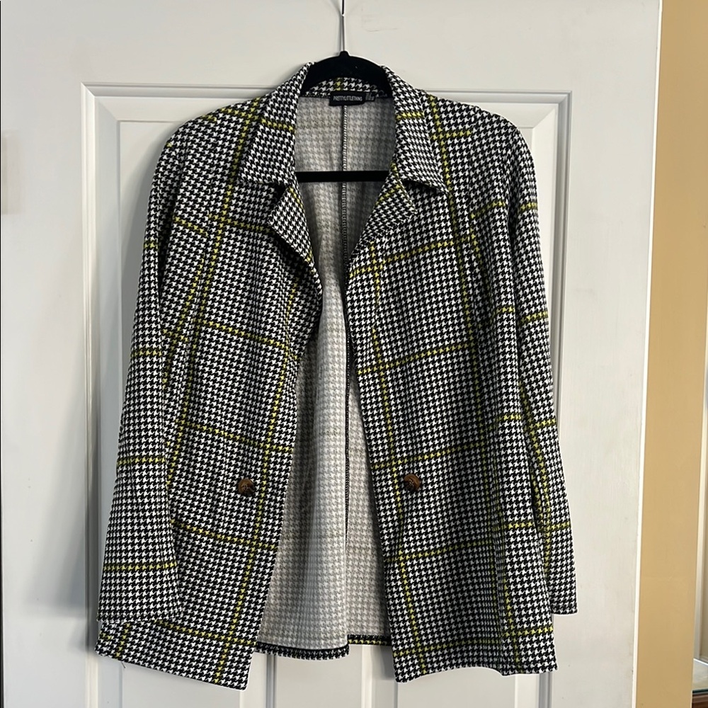 Stylish Black and White Houndstooth Women's Jacket